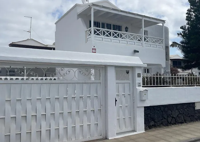 Carmiña Puerto del Carmen (Lanzarote)