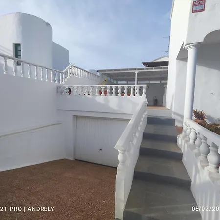 Carmina Villa *